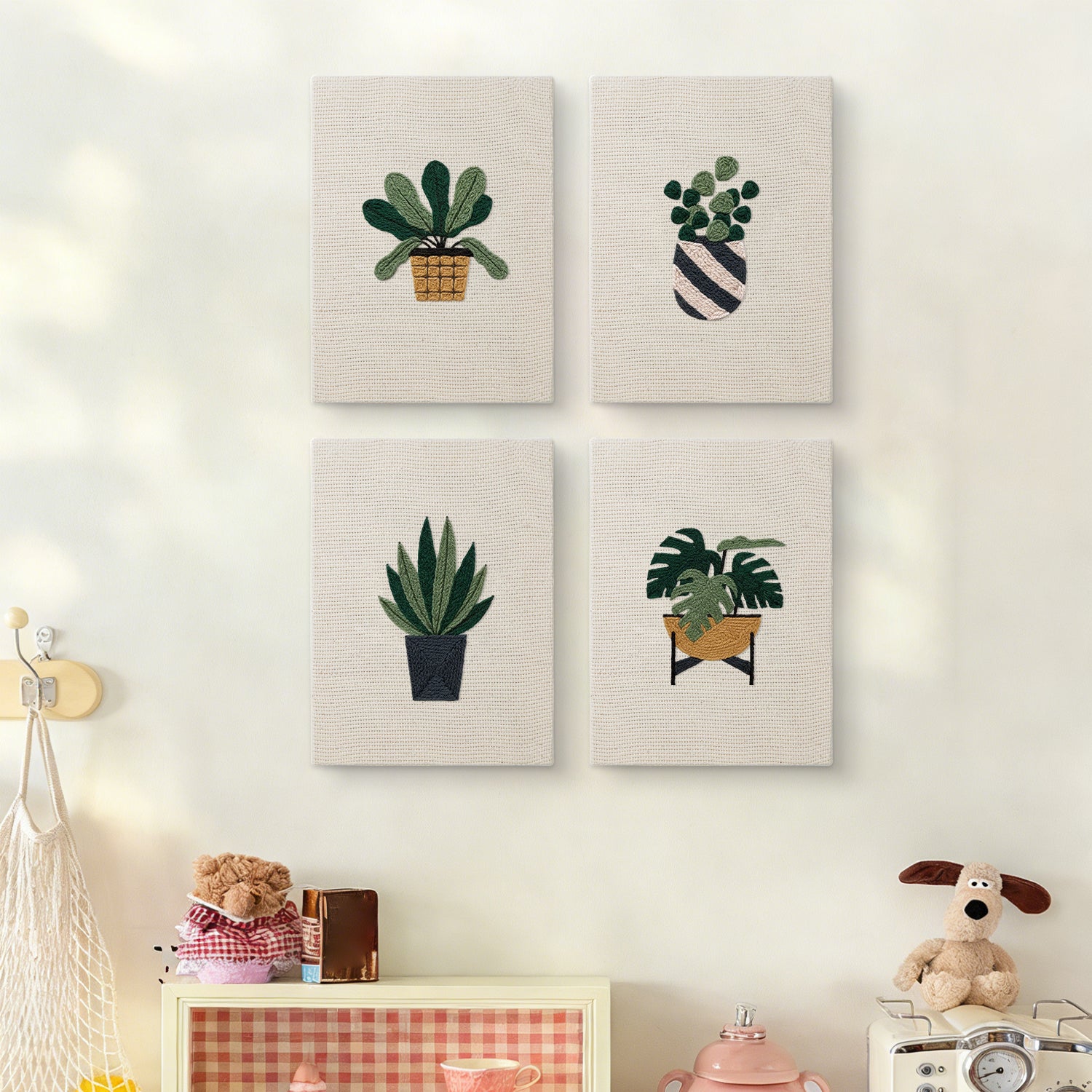 Potted Plants 8 | Mini Punch Needle Kit