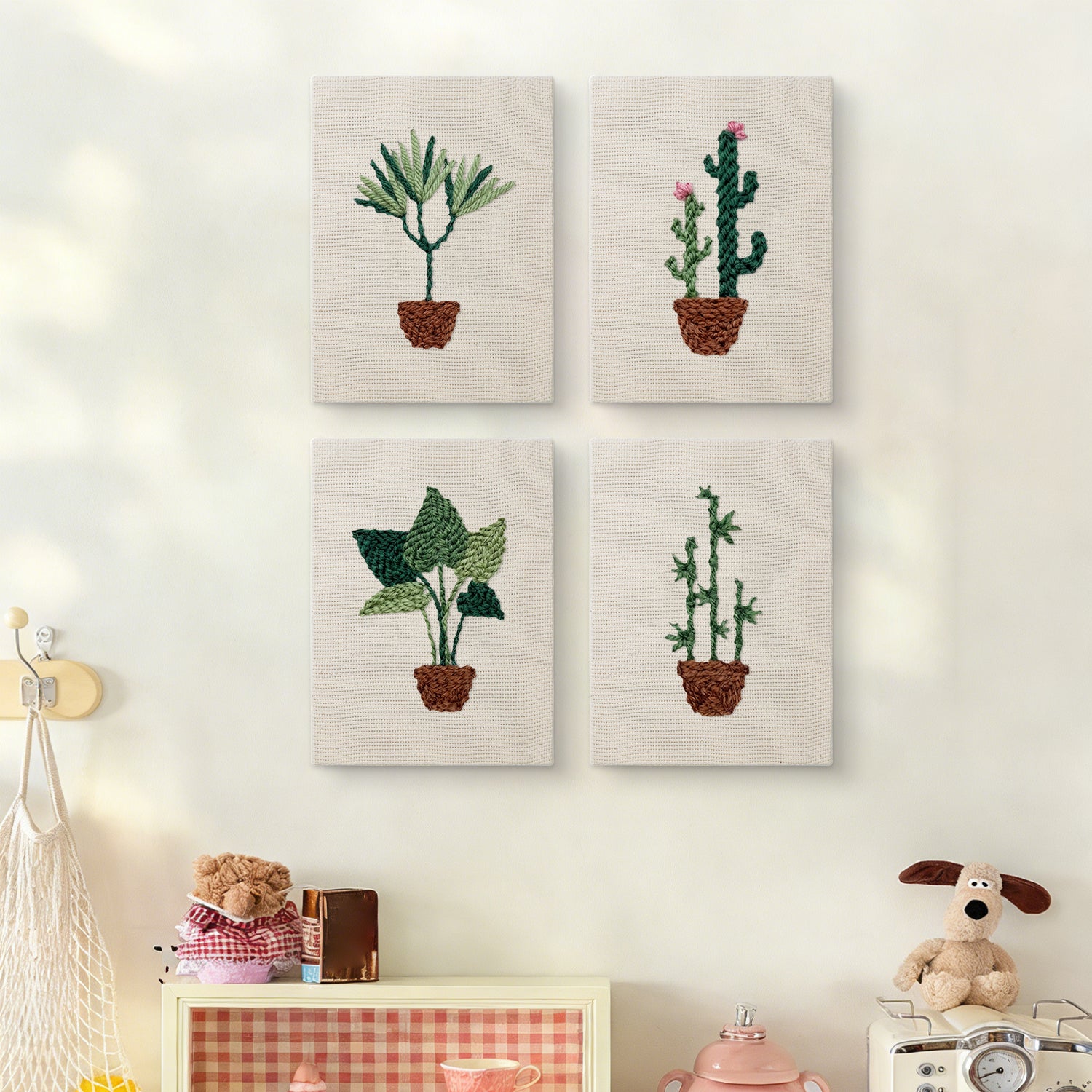 Potted Plants 6 | Mini Punch Needle Kit