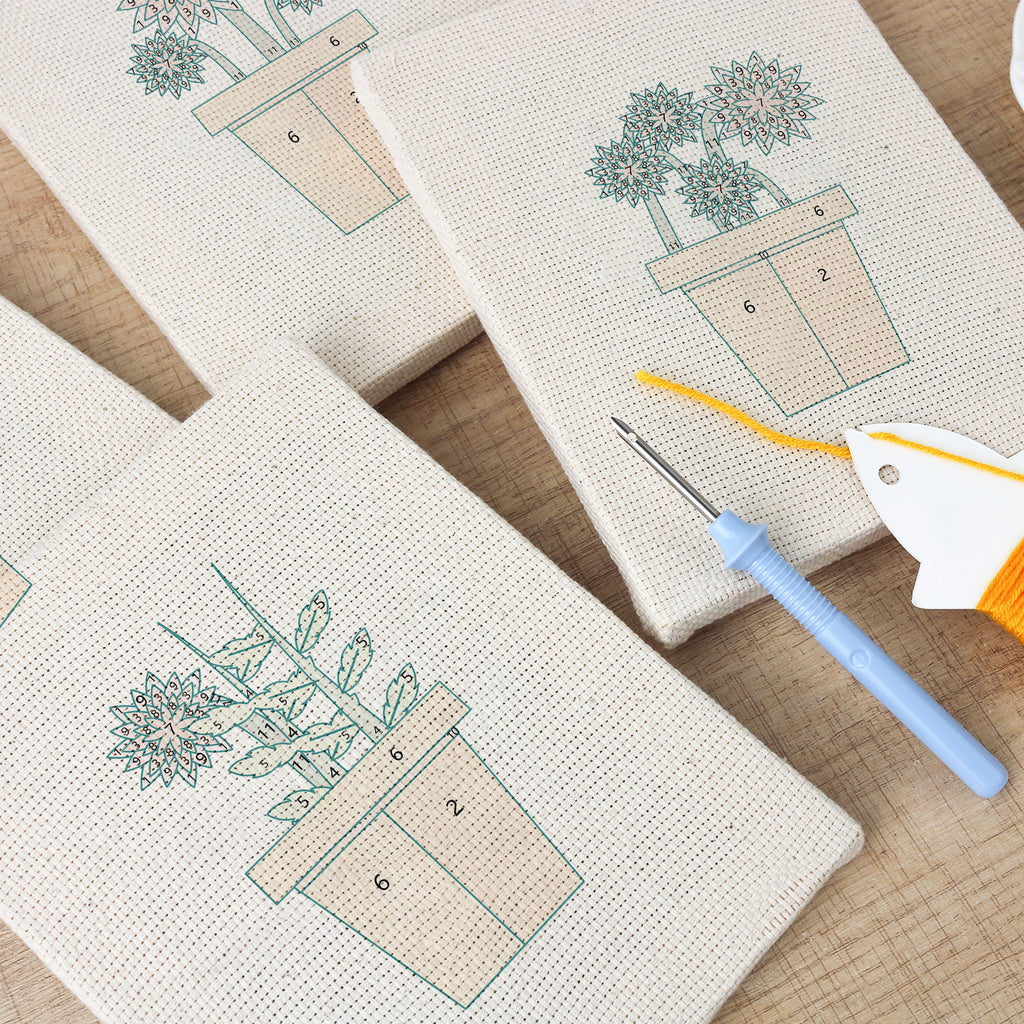 Floral Plants 5 | Mini Punch Needle Kit