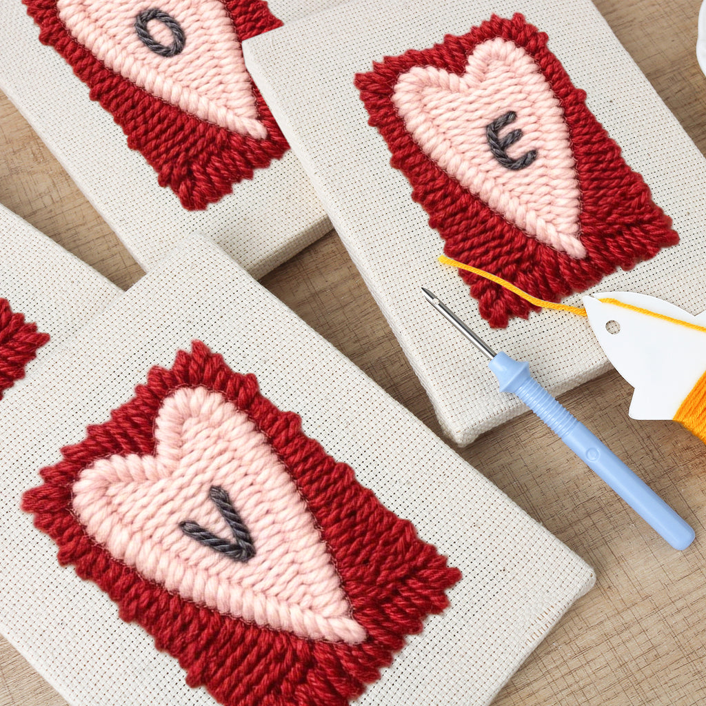 Love & Valentine 1 | Mini Punch Needle Kit